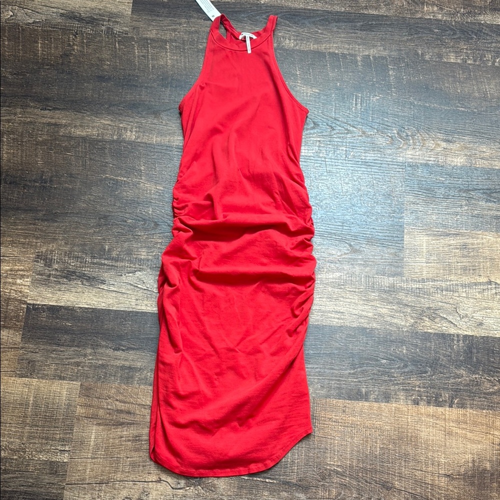 Fitted Red Sleeveless Dress